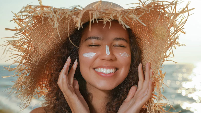 نحوه مراقبت ضد آفتاب شیمیایی از پوست در برابر نور خورشید